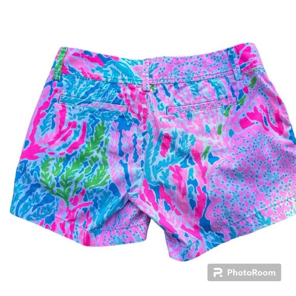 Lilly Pulitzer Callahan Shorts Size 2 Chino Multicolor Print Summer Beach - Picture 2 of 6
